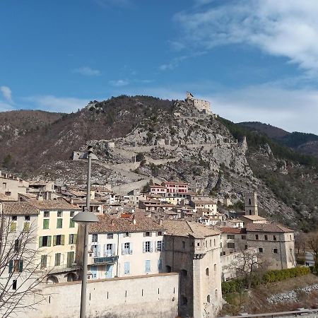 Hotel Le Vauban Entrevaux Eksteriør bilde