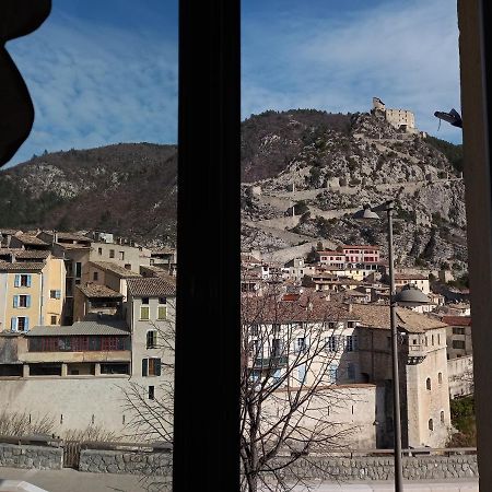 Hotel Le Vauban Entrevaux Eksteriør bilde